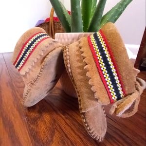 Minnetonka moccasin booties